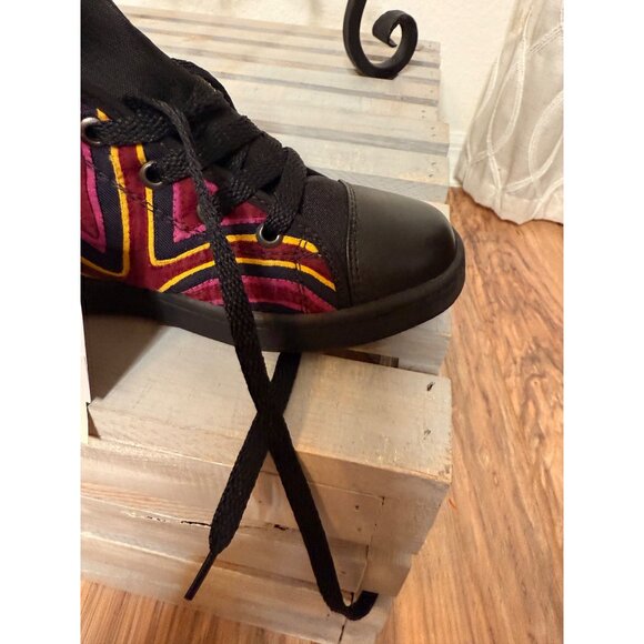 Handcrafted Arcoiris Mola Kuna of Panama Embroidered High-Top Sneakers 22.5cm 5 - Picture 6 of 16